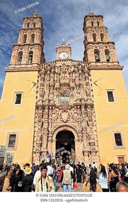 Parroquia de Nuestra Senora de Dolores, Plaza Principal, Dolores Hidalgo,  Guanajuato State, Mexico, Stock Photo, Picture And Rights Managed Image.  Pic. X7F-2034673 | agefotostock