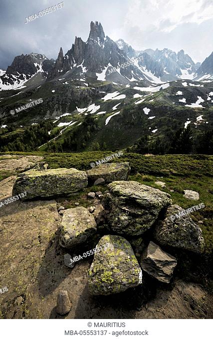 France, Alps, mountains, Hautes-Alpes, rocks, stones, summit, rugged, pointed, weird, light