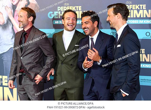 21 October 2019, Bavaria, Munich: The actors Wotan Wilke Möhring (l-r), Frederick Lau, Elyas M'Barek and Florian David Fitz come to the premiere of the film...