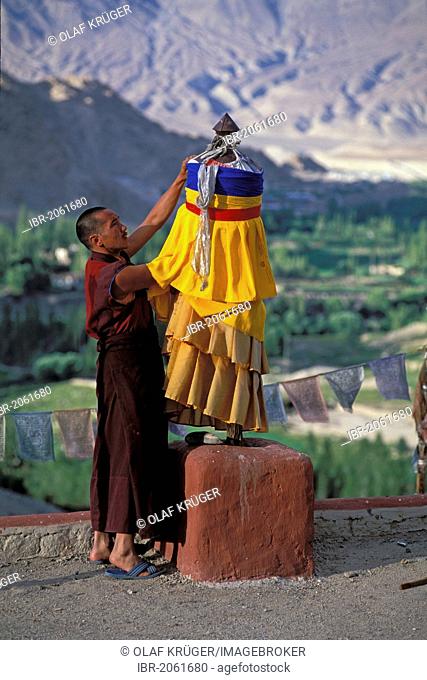 Buddhist monk, Likir monastery, Ladakh, Jammu and Kashmir, Indian Himalayas, northern India, India, Asia
