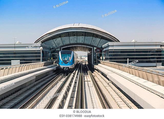 DUBAI, UAE - NOVEMBER 14 - The construction cost of the Dubai Metro project has shot up by about 80 per cent from the original US$ 4