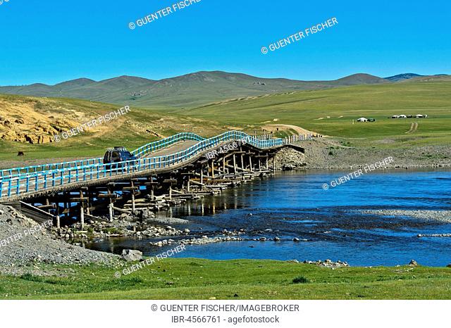 Bridge over the Orchon River, Khangai Nuruu National Park, Oevoerkhangai Aimag, Mongolia