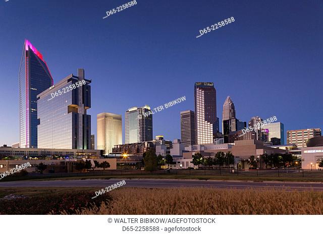 USA, North Carolina, Charlotte, city skyline from the west, dusk