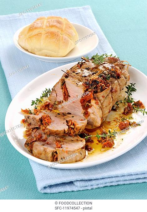 Pork fillet with dried tomatoes and thyme