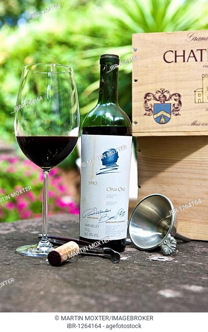 Opus One Robert Mondavi Oakville Boron Philippe Rothschild California USA, Bordeaux glass, cork, sommelier cutlery