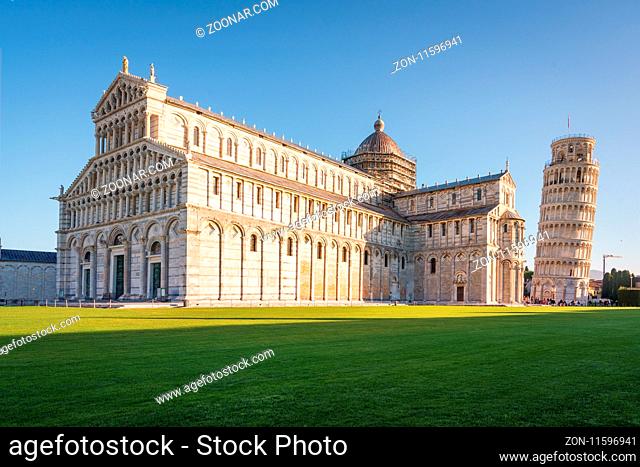 Piazza dei Miracoli (Square of Miracles), Pisa with the Cathedral and the leaning tower, Unesco world heritage site, Italy
