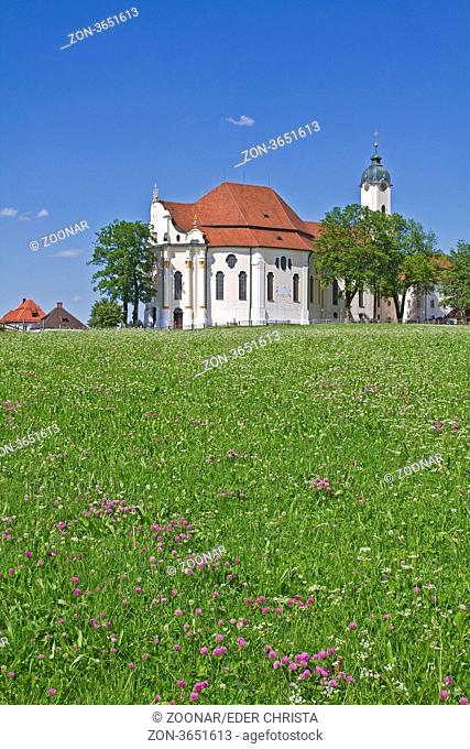 Wieskirche - Rokokojuwel und Touristenattraktion im Pfaffenwinkel im südlichen Oberbayern