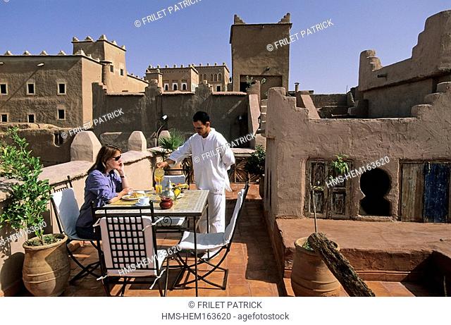 Morocco, Ouarzazate, Taourirt Kasbah, Dar Kamar Hotel, breakfast on the terrace