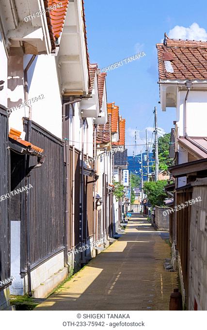 Godown street(Kura-dori), Ancient cityscape of Wakasa-juku(Shukuba-Post station during the Edo period), Wakasa-cho, Tottori Prefecture, Japan