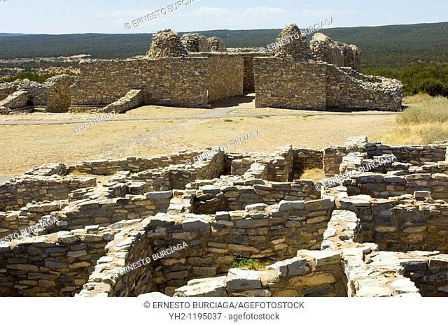 Pueblos of the Salinas Valley once a thriving pueblo community of Tiwa and Tompiro speaking peoples in the remote area of central New Mexico  Early in the 17th...
