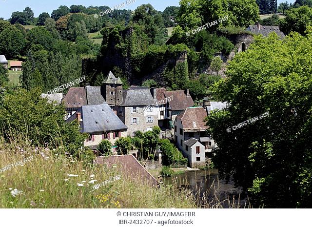 Townscape, Segur le Chateau, labelled Les Plus Beaux Villages de France, Corrèze, Limousin, France, Europe
