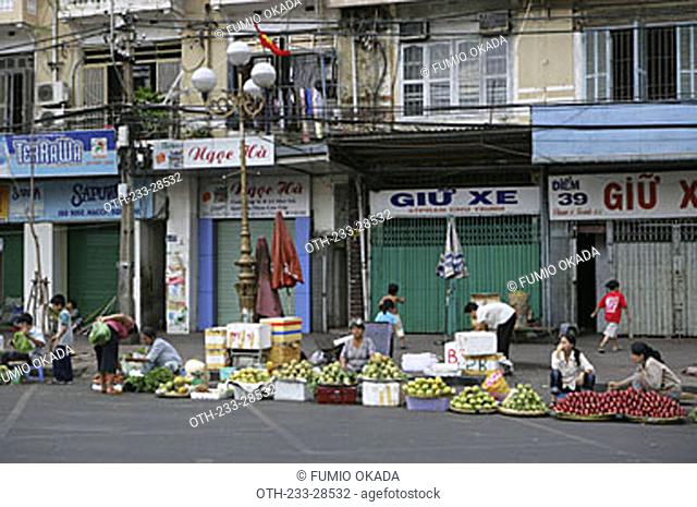Roadside hawkers, Ho Chi Minh City, Vietnam