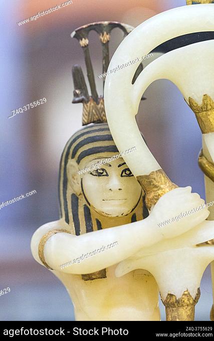 Egypt, Cairo, Egyptian Museum, Tutankhamon alabaster, from his tomb in Luxor : Composite perfume vase, upon openwork pedestal