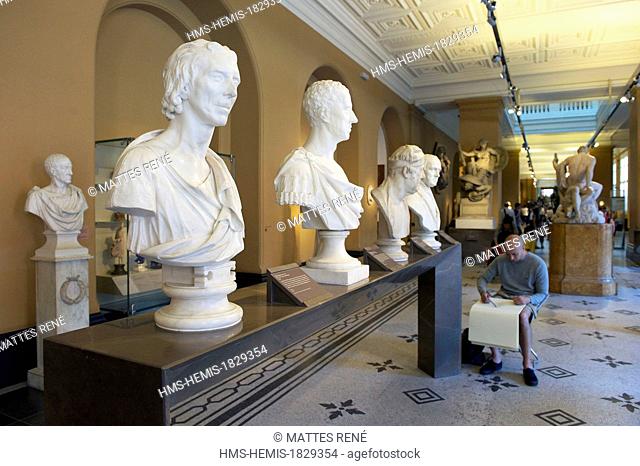 United Kingdom, London, South Kensington, Victoria and Albert Museum (V&A Museum) founded in 1852, Sculpture collection room