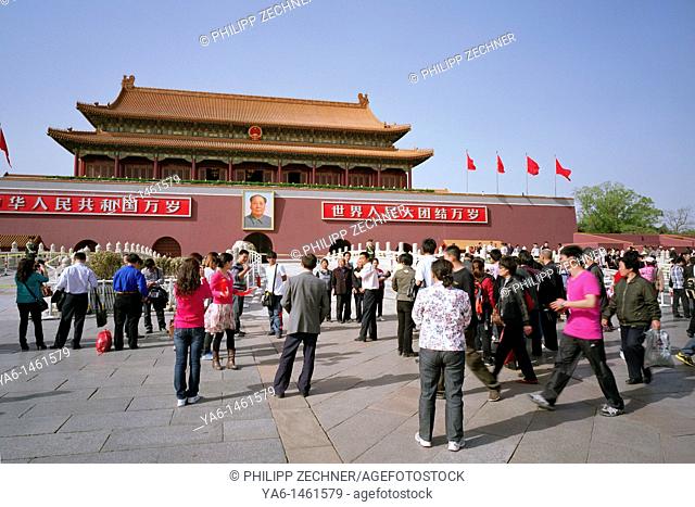 Groups of tourists at the Entrance Gate to the Forbidden City, Beijing