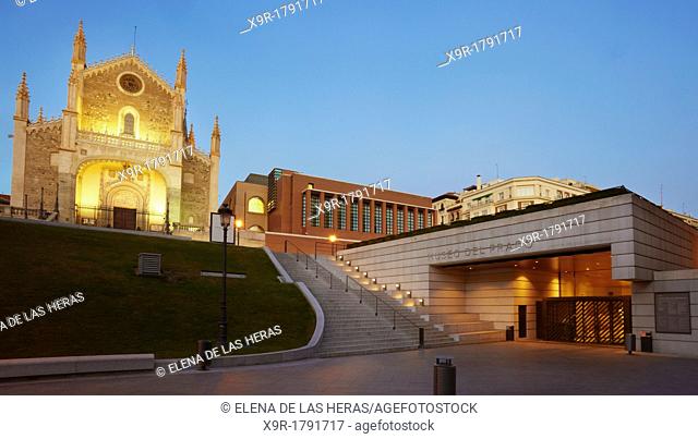 Museo del Prado  Gate of The Jeronimos  Madrid  Spain