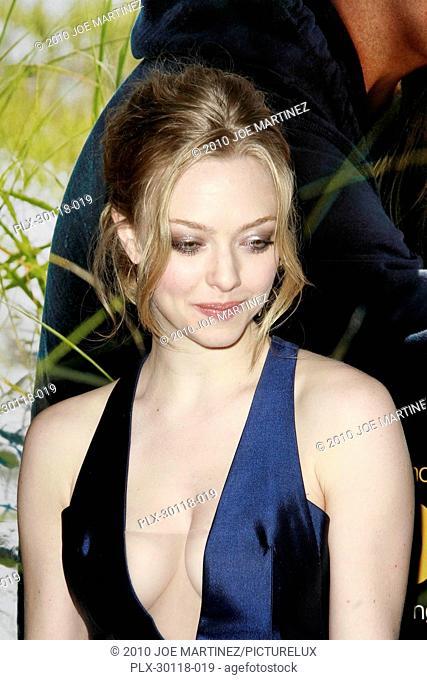 Amanda Seyfried at the World Premiere of Sony Pictures' / Screen Gems' Dear John. Arrivals held at Grauman's Chinese Theatre in Hollywood CA, February 1, 2010