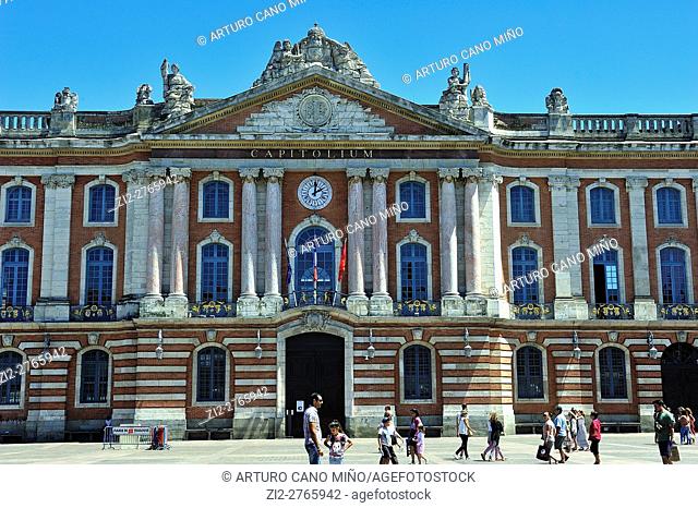 The Capitole by Guillaume Cammas, 18th century, nowadays is the City Hall. Toulouse, department of Haute-Garonne, Occitanie region, France