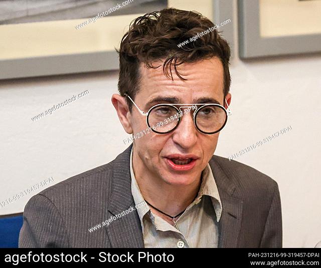 16 December 2023, Bremen: Masha Gessen, publicist from the USA, speaks at the presentation of the Hannah Arendt Prize in event room F61