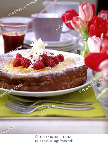 Quark cake with white chocolate and raspberries (1)