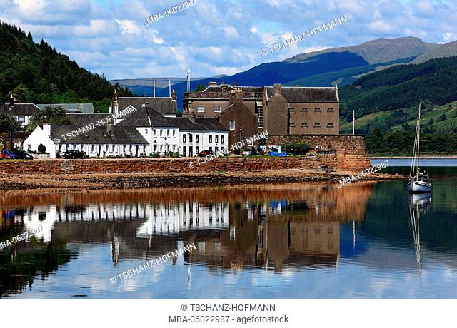 Scotland, Inveraray, a village in the Scottish unitary authority Argyll and Bute, located along the estuary Loch Fyne at the entrance of the Bay Holy Loch