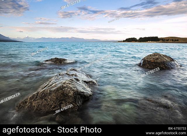 Landscape, Lake Pukaki, Mount Cook, Canterbury region, Mackenzie District, South Island, New Zealand, Oceania