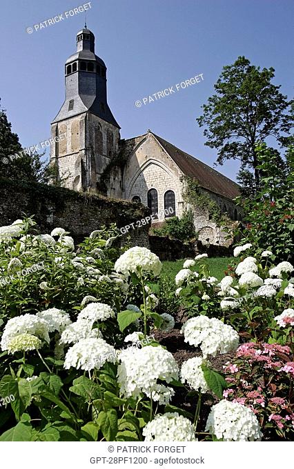 LOW ANGLE SHOT OF THE THIRON-GARDAIS ABBEY AND GARDENS, EURE-ET-LOIR 28, FRANCE