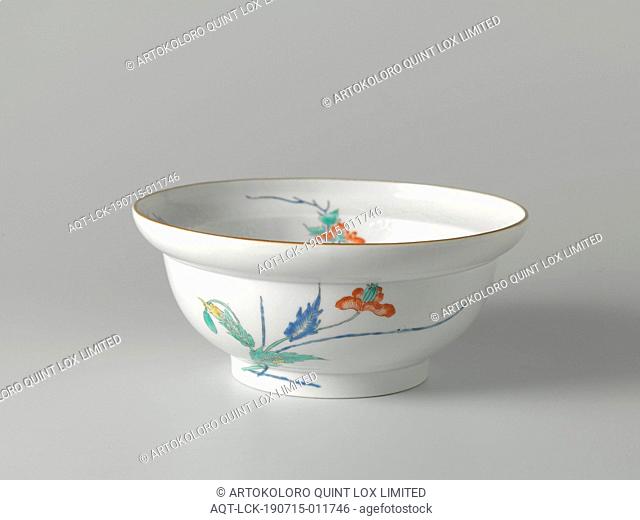 Bowl with shishi and flower sprays in relief and enamels, Bowl of porcelain with a spreading, round edge, painted on the glaze in blue, red, green