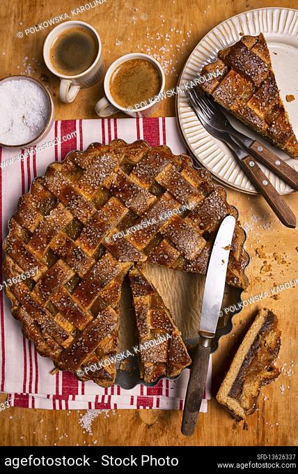 Rustic apple pie with chocolate layer