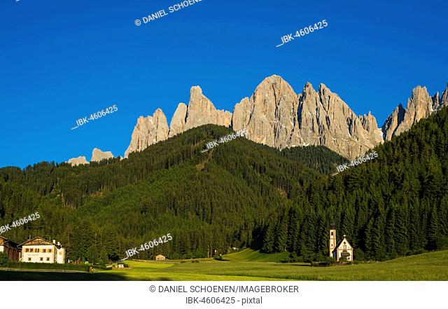 Church of St. Johann in Ranui, San Giovanni, St. John's Chapel, Geisler Group, Villnöstal, Dolomites, South Tyrol, Italy