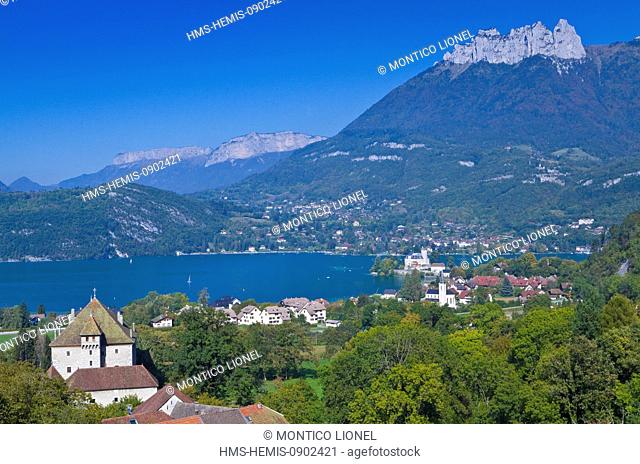 France, Haute Savoie, Duingt, Lake Annecy, Talloires in the background and the Aravis