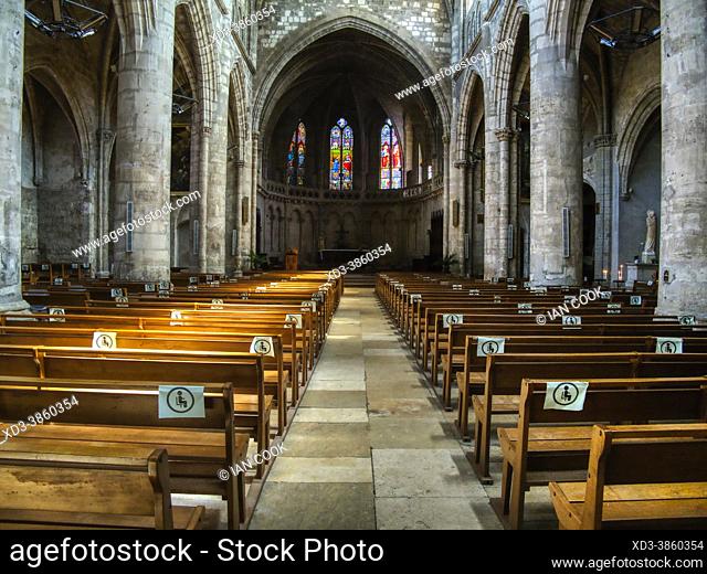 interior of Notre Dame de Marmande Church with stained glass windows, Marmande, Lot-et-Garonne Department, Nouvelle-Aquitaine, France