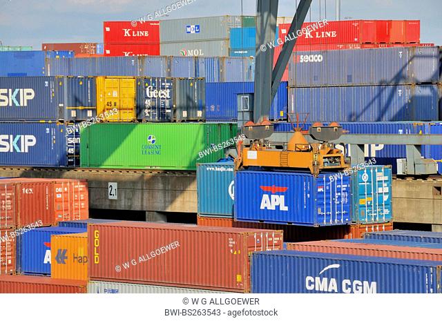 containership is loaded, Germany, North Rhine-Westphalia, Ruhr Area, Duisburg