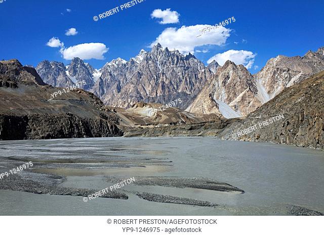Pakistan - Karakorum - Hunza Valley - Passu - Cathedral spires mountain peaks