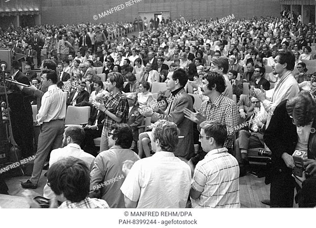 Participants on 28 May 1968 at an event against the German Emergency Acts in the Great Broadcasting Hall of Hessischer Rundfunk in Frankfurt am Main