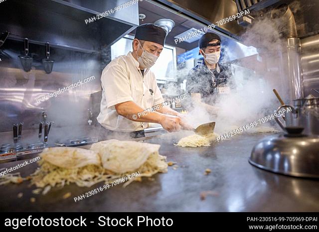 15 May 2023, Japan, Hiroshima: Chef Mitsuo Ise created a special ""Germany"" version for Chancellor Scholz at the traditional Mitchan Sohonten restaurant ahead...