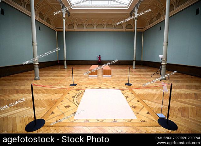 16 March 2022, Mecklenburg-Western Pomerania, Schwerin: The Oudry Hall in the State Museum is empty. Pirko Zinnow, director of the State Palaces