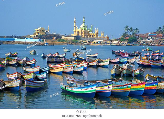 Vizhinjam, fishing harbour near Kovalam, Kerala, India, Asia