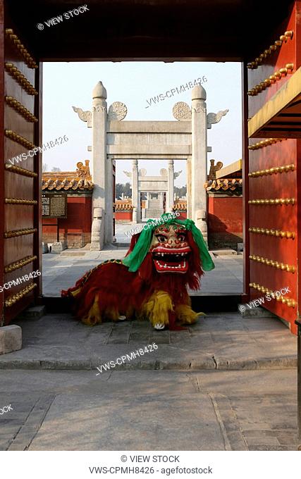 Chinese Lion Dancing In Temple Of Heaven