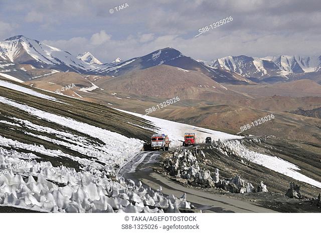 Truck pass through by the Taglang La, 2nd high pass in the world. Jammu and Kashmir, India