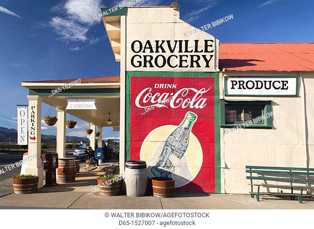USA, California, Northern California, Napa Valley Wine Country, Oakville, Oakville Grocery delicatessen, exterior