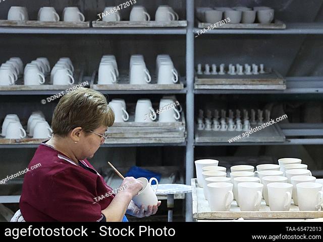 RUSSIA, SVERDLOVSK REGION - DECEMBER 4, 2023: An employee is at work at a cast shop of the Sysert porcelain factory. Donat Sorokin/TASS