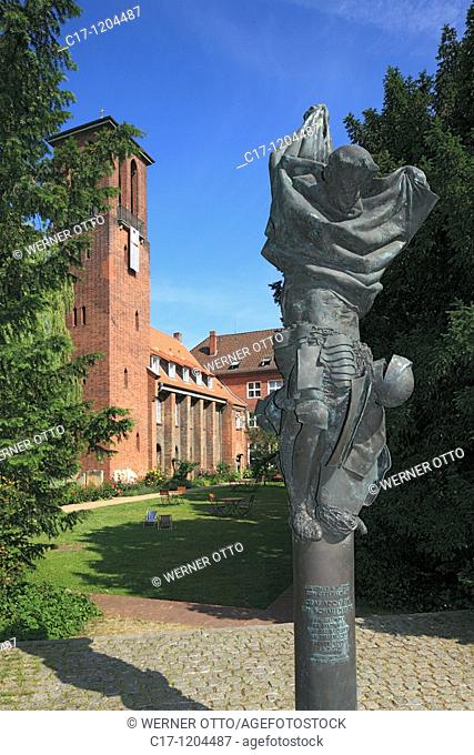 Germany, Kiel, Kiel Fjord, Baltic Sea, Schleswig-Holstein, Kiel monastery, Franciscan monastery, the sculpture shows Count Adolf IV of Schauenburg dressed in a...