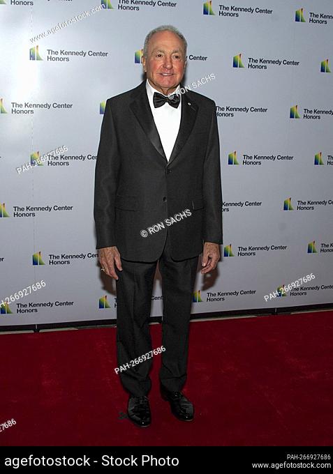 ‘Saturday Night Live’ creator Lorne Michaels arrives for the Medallion Ceremony honoring the recipients of the 44th Annual Kennedy Center Honors at the Library...