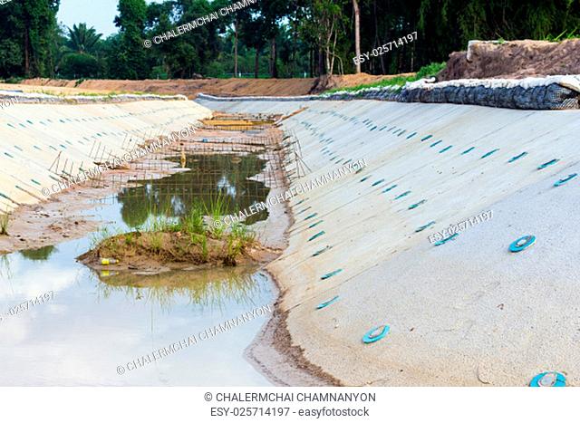 The construction of system pumping water for agriculture