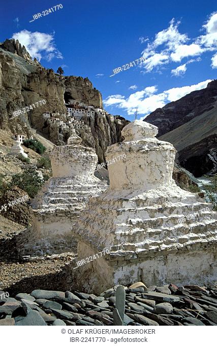 Chorten, Phuktal Monastery, Purni, Zanskar, Ladakh, Indian Himalayas, Jammu and Kashmir, North India, India, Asia