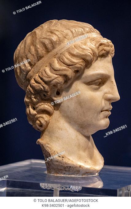 Minerva Pacifica, Dama de Calahorra , marmol, siglo II d. C. , La Clínica, Museo de la Romanización, Calahorra, La Rioja , Spain, Europe