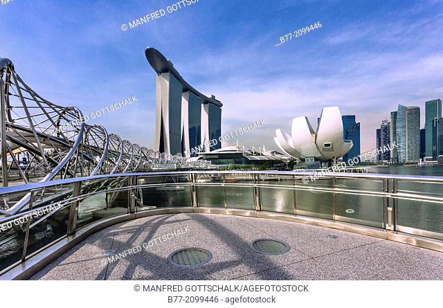 Singapore, view of Marina Bay Sands, the Art Science Museum and the Helix Bridge
