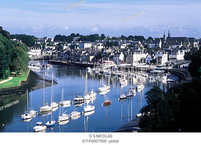 France, Brittany, St Goustan harbour