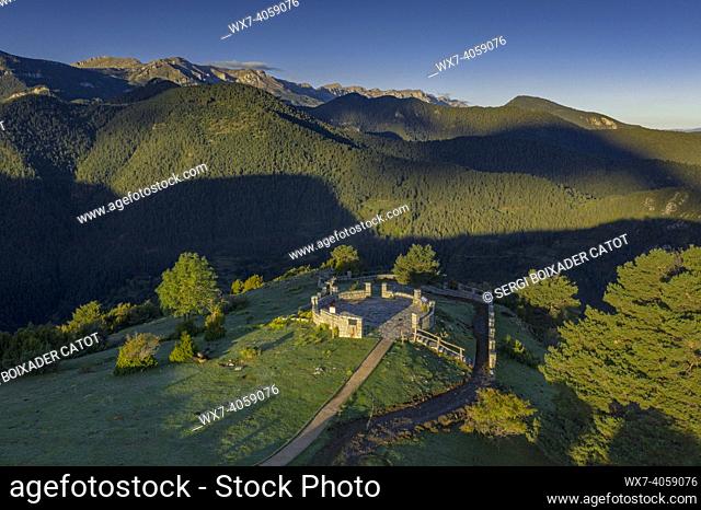 Aerial view of the surroundings of the Cap del Ras viewpoint in the Cadí-Moixeró Natural Park. In the background, the Cadí range (Cerdanya, Lleida, Catalonia